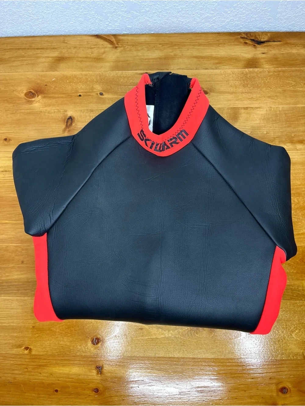 Ski Warm Black Red Full Body Wetsuit Smoothie Surf Beach Size Juniors Large
